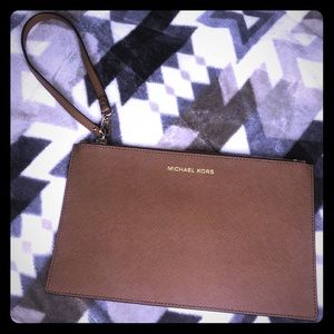 Sold❌❌Michael Kors pouch